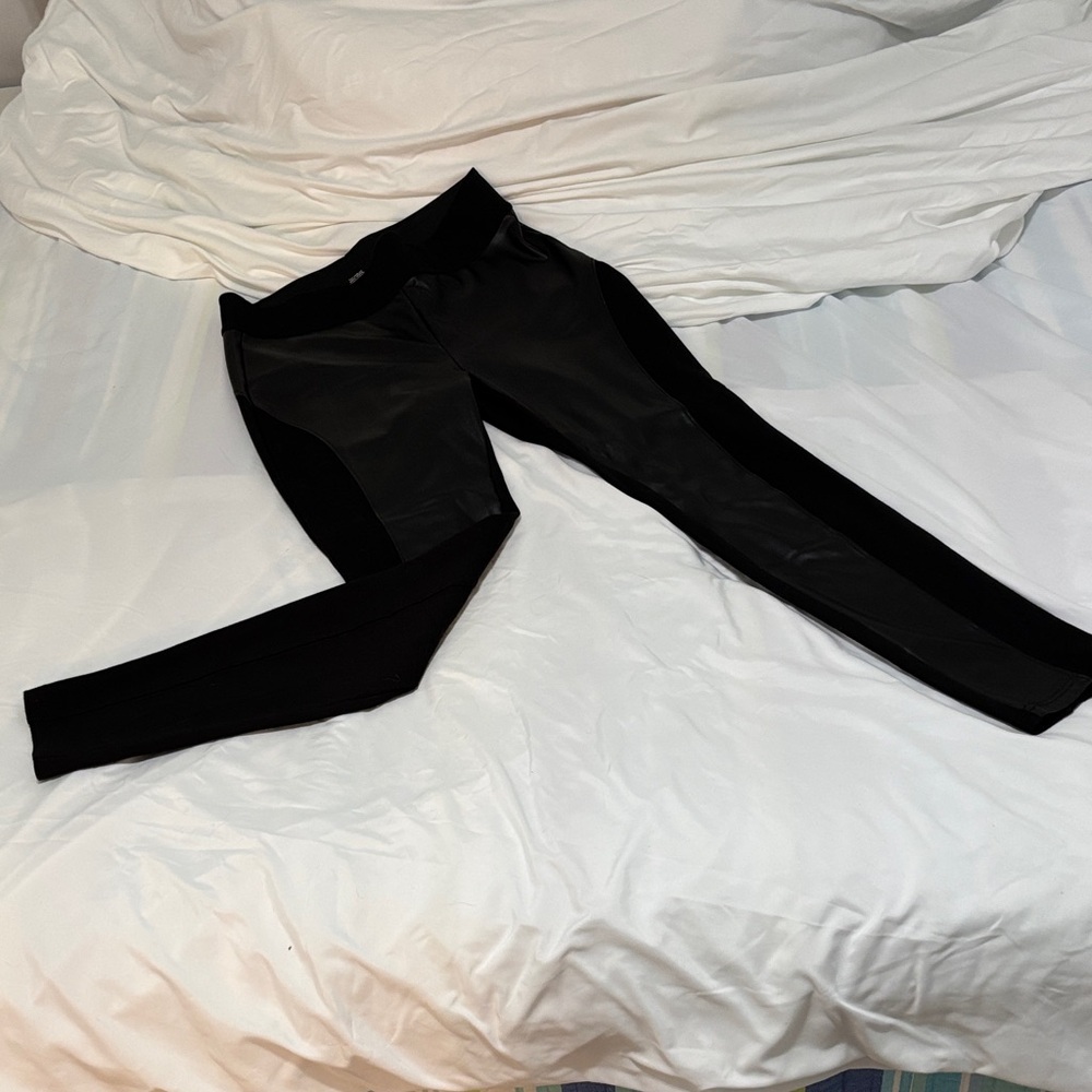 MeMoi Black Leggings half Faux Leather